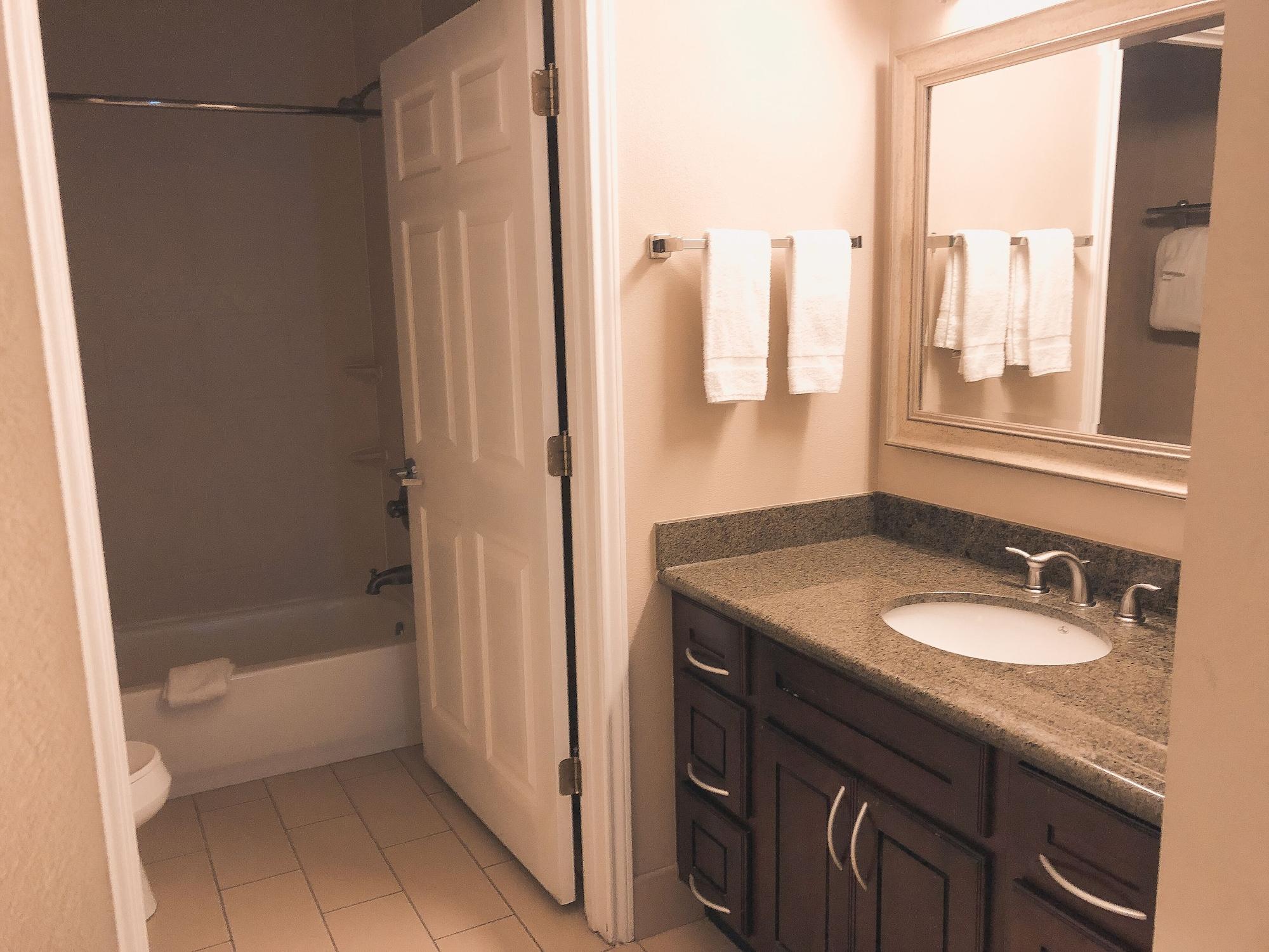 Westay Suites - Covington/Mandeville ภายนอก รูปภาพ