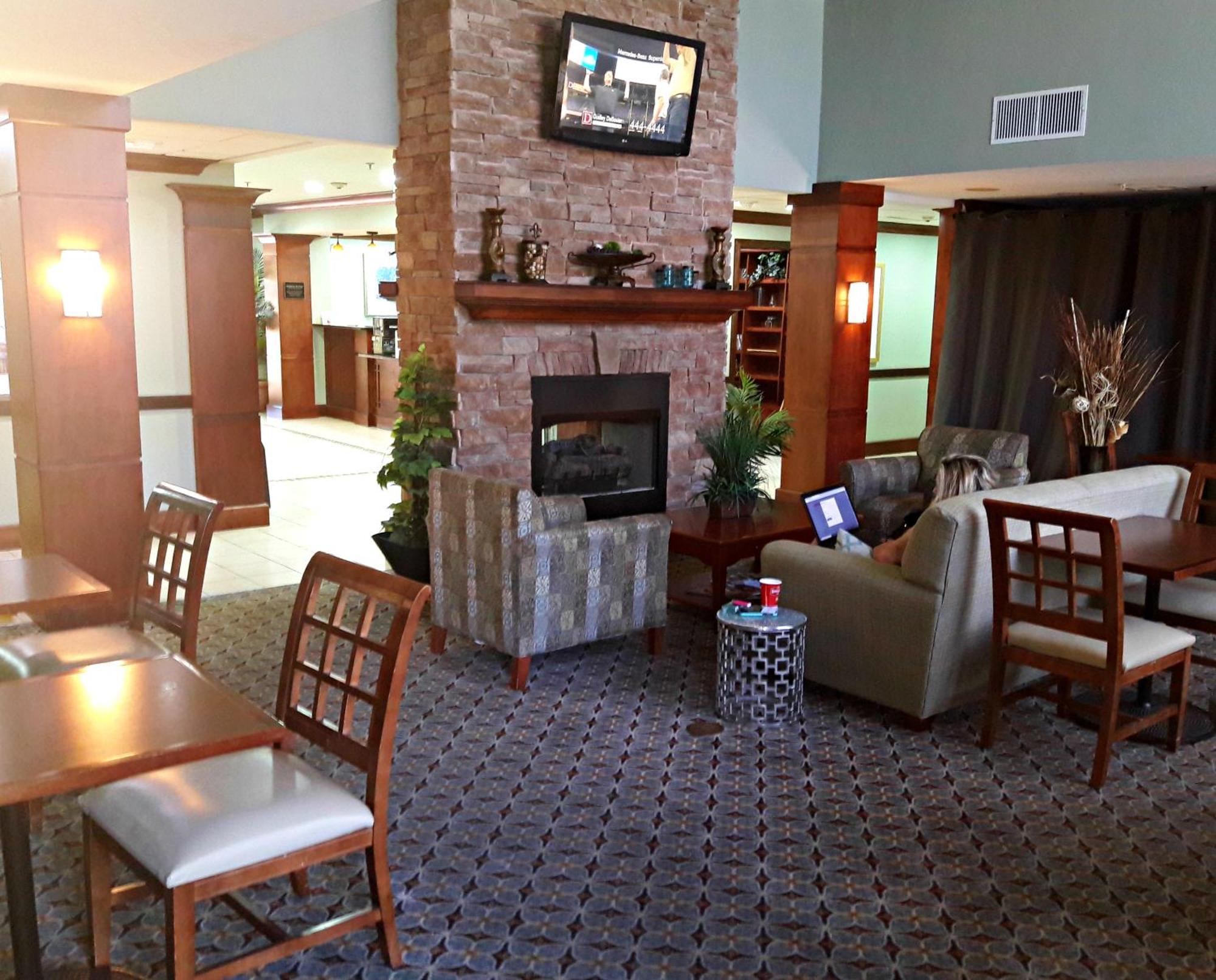 Westay Suites - Covington/Mandeville ภายนอก รูปภาพ