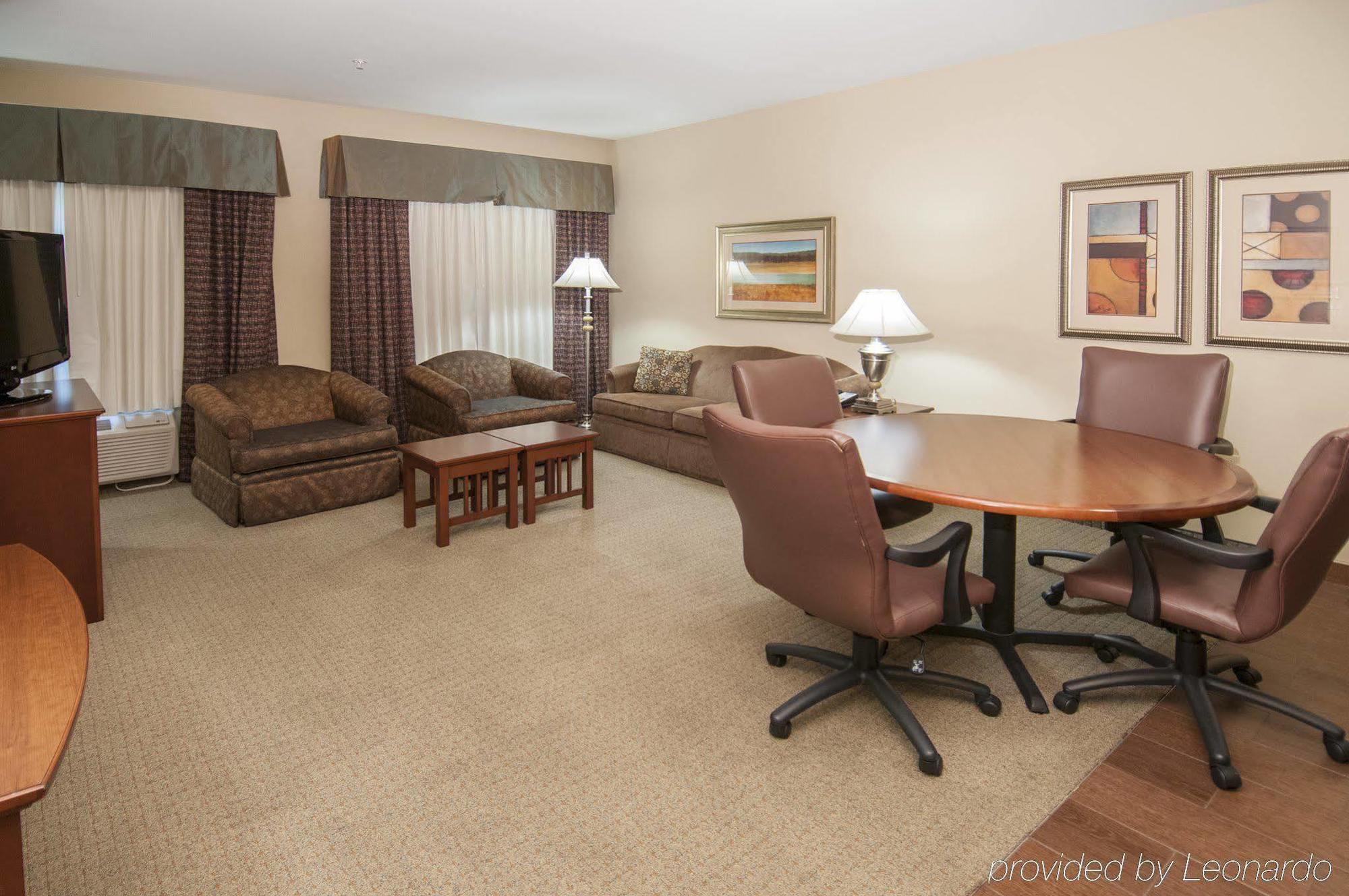 Westay Suites - Covington/Mandeville ภายนอก รูปภาพ
