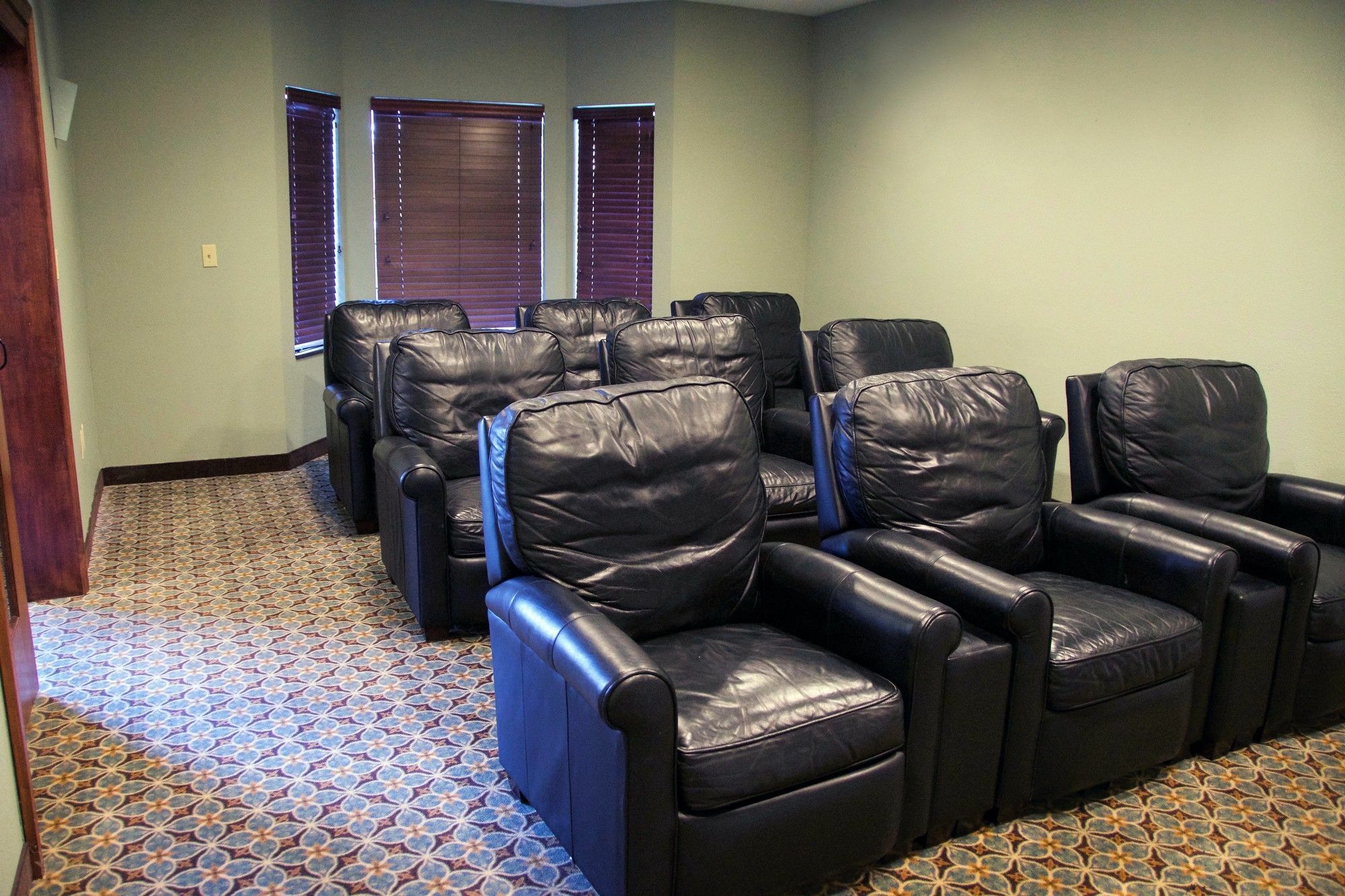 Westay Suites - Covington/Mandeville ภายนอก รูปภาพ